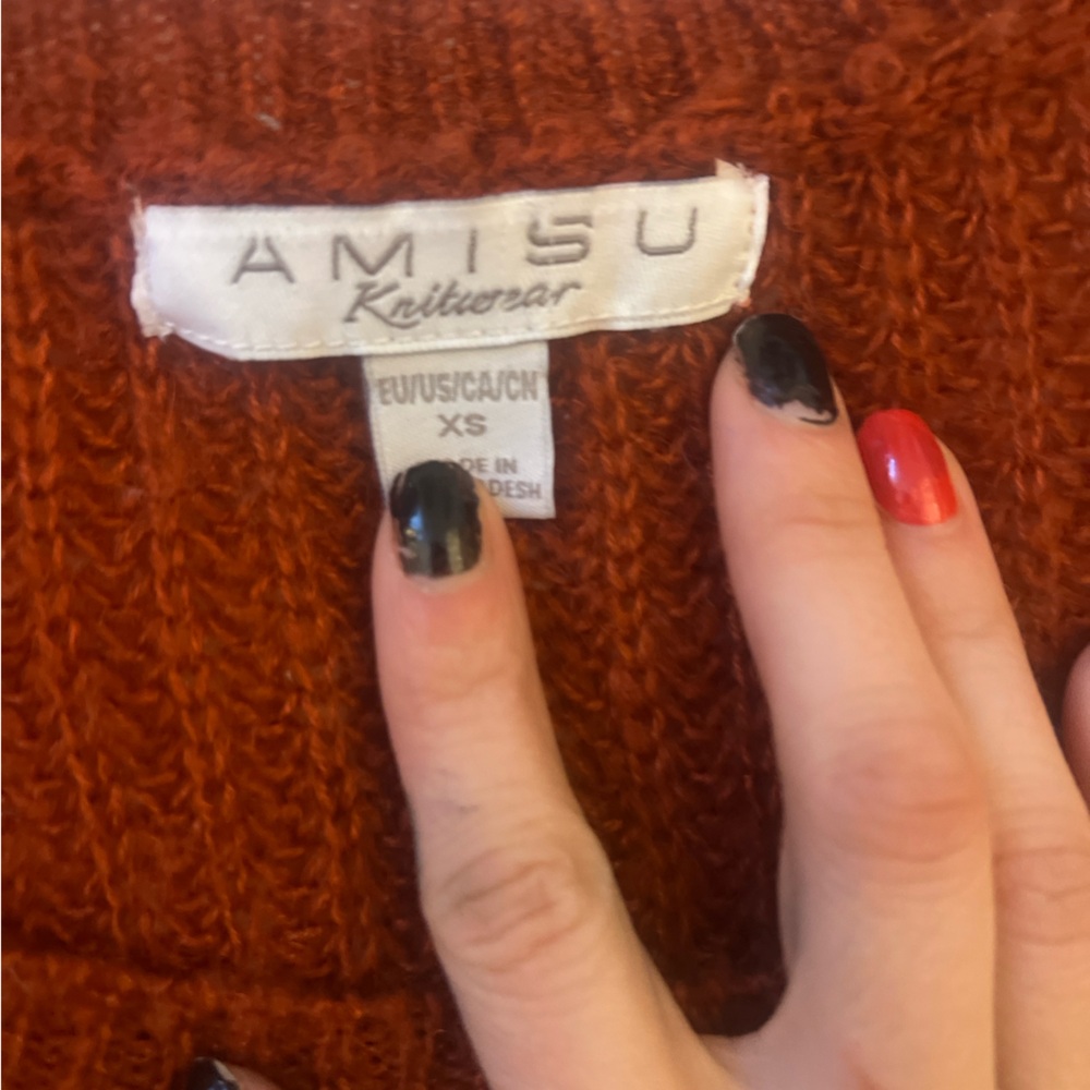 Gorgeous and Comfy Sweater! - Picture 4 of 6